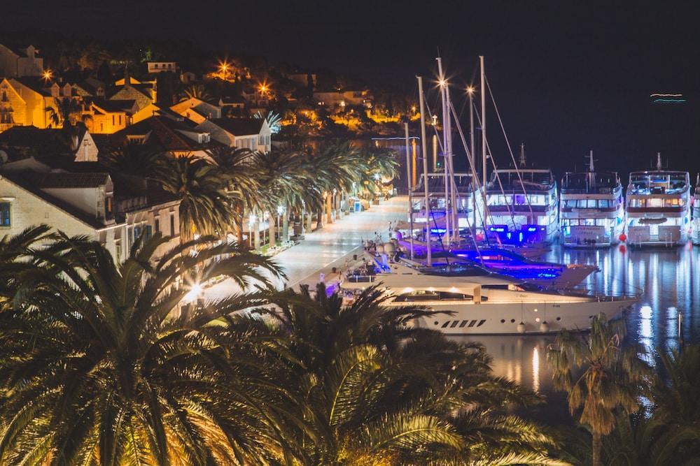 Park Hvar Hvar Town Buitenkant foto